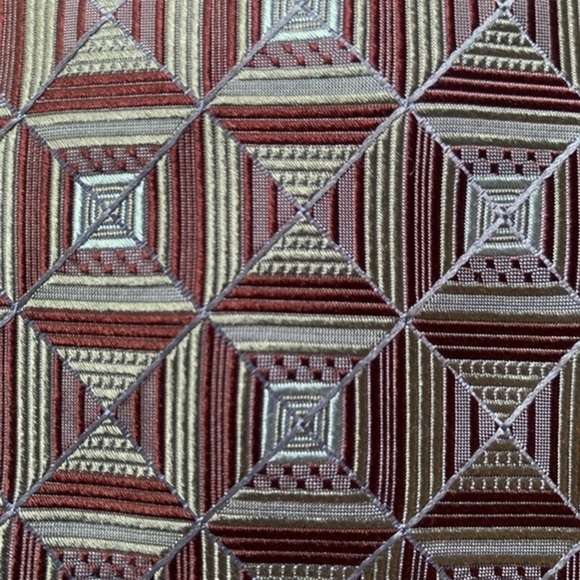 Robert Talbott “Best of Class” Geometric Tie - Picture 4 of 8